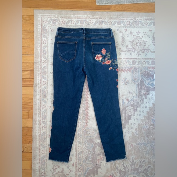 Driftwood Floral Embroidered Jackie Jeans - Picture 4 of 5